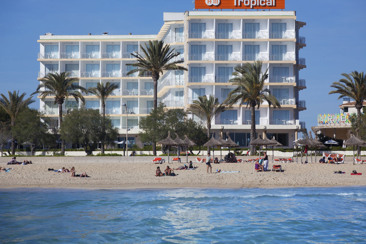 23 Hotel Tropical