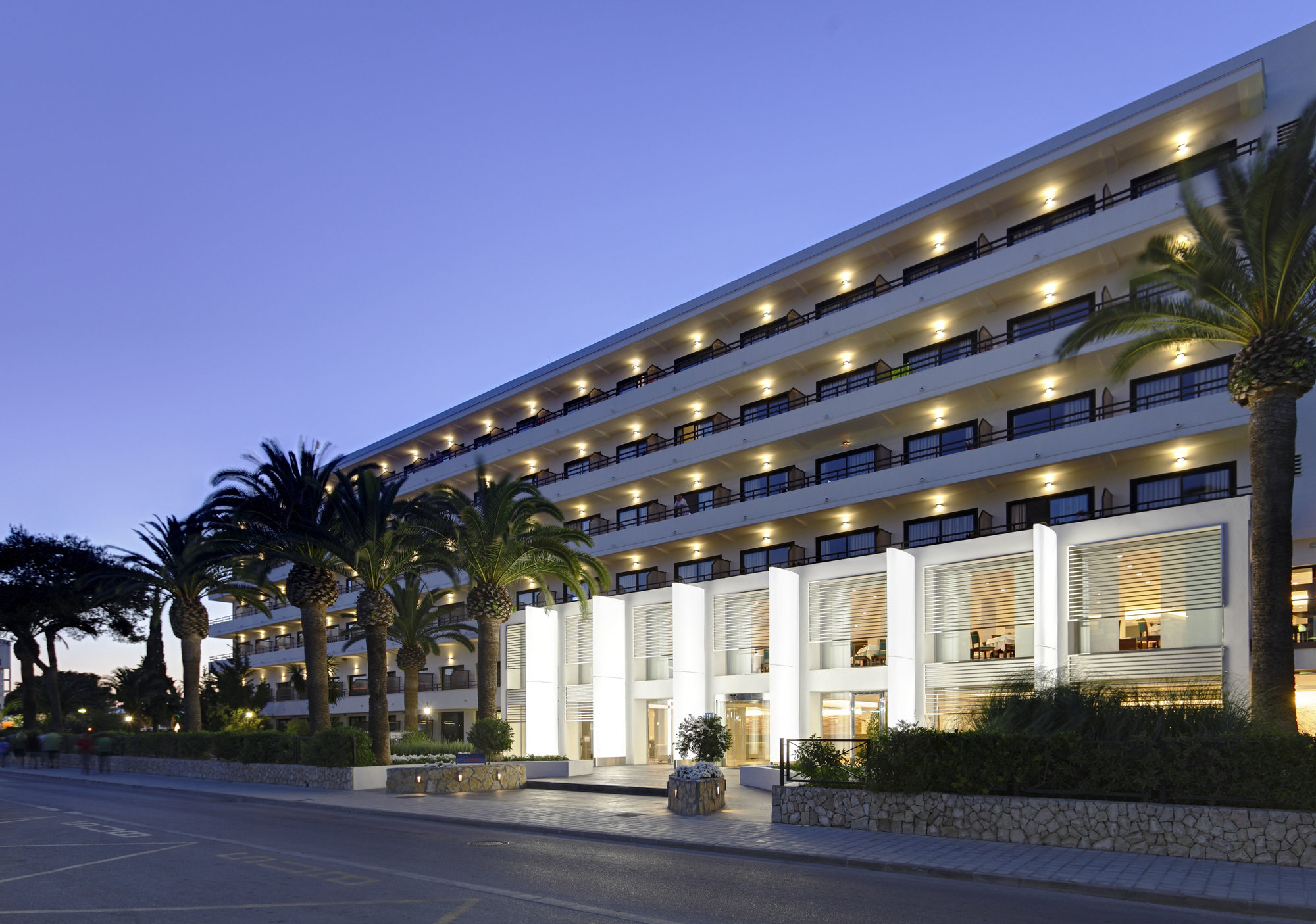 14 Hotel Bahia del Este
